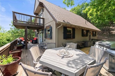 BOAT SLIP INCLUDED + EXTRA LOT! Lake retreat in Lost Bridge - photo 5