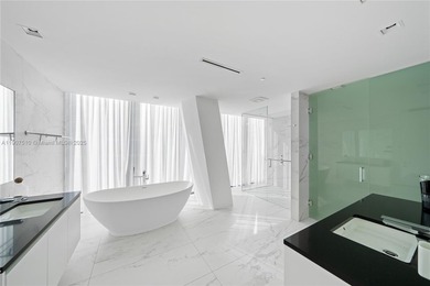 LOWER PENTHOUSE AT ONE THOUSAND MUSEUM BOASTS PANORAMIC VISTAS