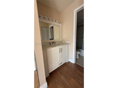 Beautiful updated 2-bedroom, 2-bathroom residence featuring - photo 14