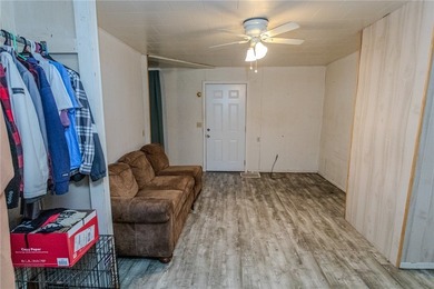 Opportunity awaits! This 2 bedroom 1 bath home is ready for your - photo 14