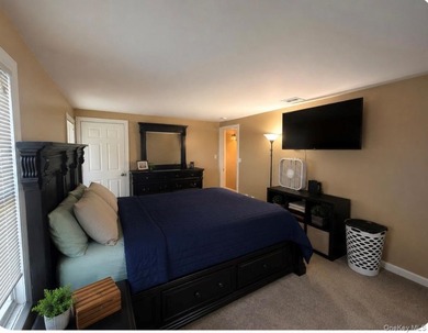 Located in the Hamlet of Ridge this spacious two bedroom one - photo 5