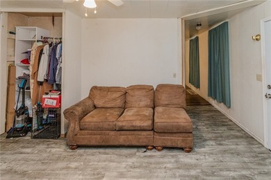 Opportunity awaits! This 2 bedroom 1 bath home is ready for your - photo 16