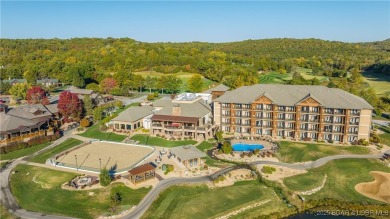 Stunning Cottage Overlooking the 16th Fairway! From peaceful