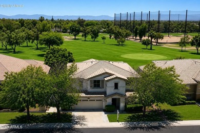 Charming home in a gated community overlooking the 9-hole - photo 4
