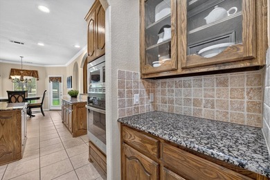 Welcome to luxury living in The Resort on Eagle Mountain Lake - photo 10