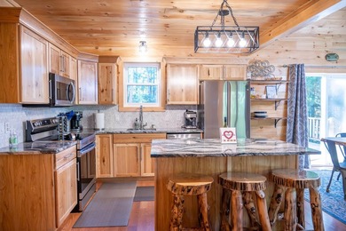 Beautiful newer home built in 2022, offering 3 bedrooms, 2 full - photo 27