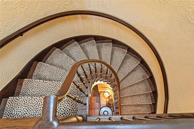 A 1924 Spanish Revival Estate in Historic Old Pasadena. Beyond - photo 42
