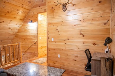 Beautiful newer home built in 2022, offering 3 bedrooms, 2 full - photo 46