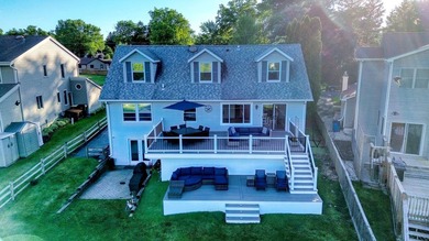 Wake up to peaceful waterfront views and enjoy the Chain O' - photo 9