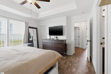 Beautifully kept 3-bed, 2-bath Craftsman in Greer's Orchard - photo 12