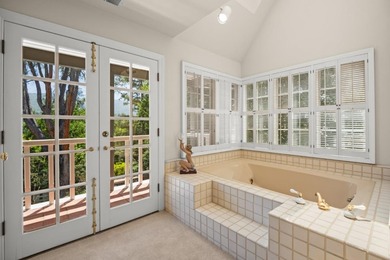 Welcome to the Saratoga Country Manor. Situated on a private and - photo 13