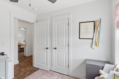 Beautifully kept 3-bed, 2-bath Craftsman in Greer's Orchard - photo 15