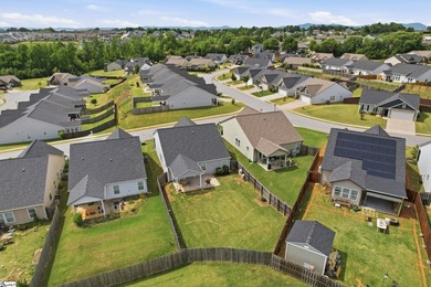 Beautifully kept 3-bed, 2-bath Craftsman in Greer's Orchard - photo 26