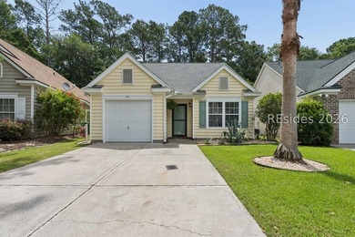 Welcome to 84 Crossings Blvd in the highly sought-after - photo 2