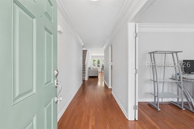 Welcome to 84 Crossings Blvd in the highly sought-after - photo 8