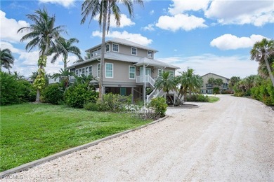 Discover a beautifully elevated island retreat in the exclusive - photo 2