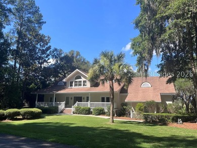 Set against a breathtaking Lowcountry backdrop, this stately - photo 3