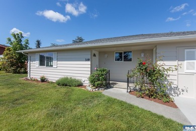 Meticulously updated from top to bottom, this move-in ready - photo 12