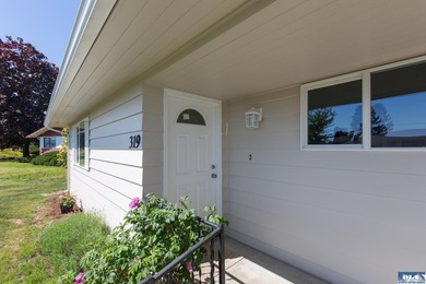 Meticulously updated from top to bottom, this move-in ready - photo 14