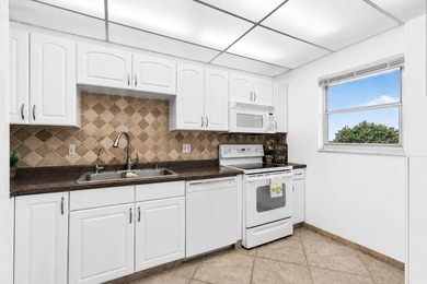 2BR/2BA Condo -Boutique East Boca Building- All Assessments Paid - photo 16