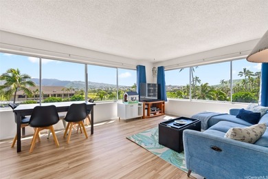Experience unparalleled views of the Ala Wai Canal, Golf Course - photo 3