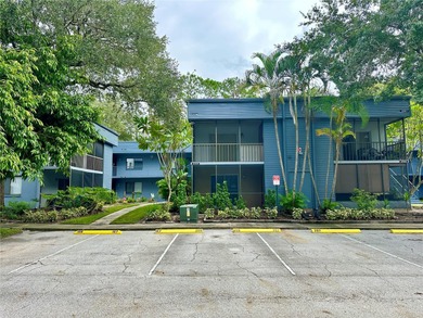 Lake Fredrica  Condo Sale Pending in Orlando Florida