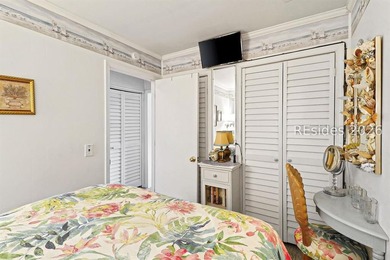 Enjoy breathtaking oceanfront views just steps from the beach in - photo 8