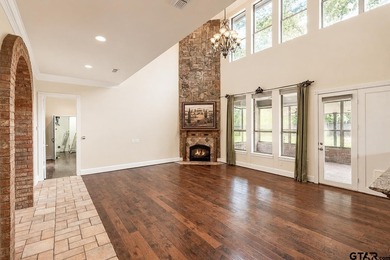 Welcome to 13510 White Tail - a beautifully maintained and - photo 3