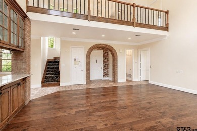Welcome to 13510 White Tail - a beautifully maintained and - photo 4