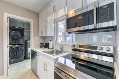Thriving  Multi Family Compound in Wilton Manors. The portfolio - photo 3