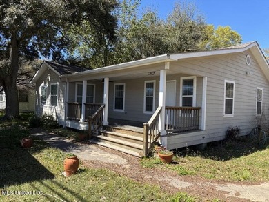 PRIME COMMERCIAL PROPERTY IN A FANTASTIC LOCATION! This - photo 1