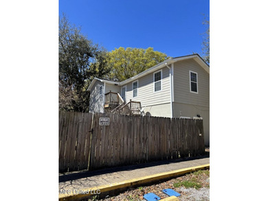 PRIME COMMERCIAL PROPERTY IN A FANTASTIC LOCATION! This - photo 3