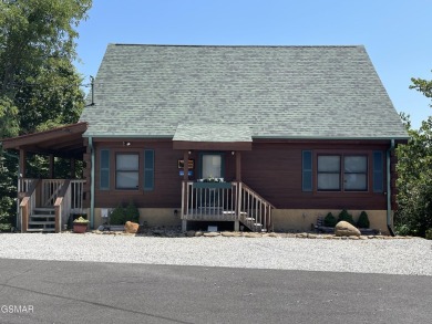 Lake Home For Sale in Sevierville, Tennessee