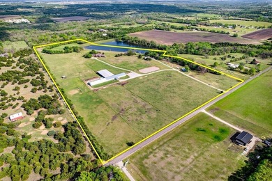 ESTATE with STRATEGIC FLEXIBILITY awaits in the heart of North - photo 2