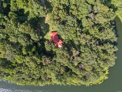 Lakefront Property with 10 Acres - Perfect for a Gentleman's - photo 2