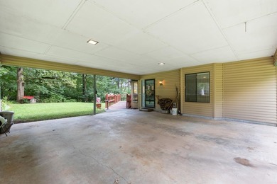 Lakefront Property with 10 Acres - Perfect for a Gentleman's - photo 9