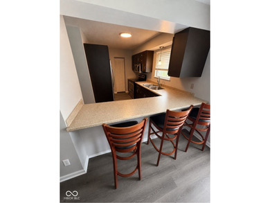 Spacious End-Unit Condo Townhome Overlooking Fall Creek! Enjoy - photo 5