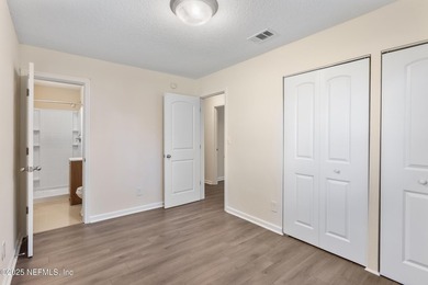 SELLER IS OFFERING TO PAY $5,000 TOWARDS BUYERS CLOSING COSTS - photo 9