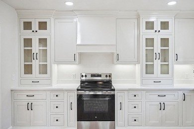 Move right in to this beautifully updated 4-bedroom, 3-bath home - photo 13