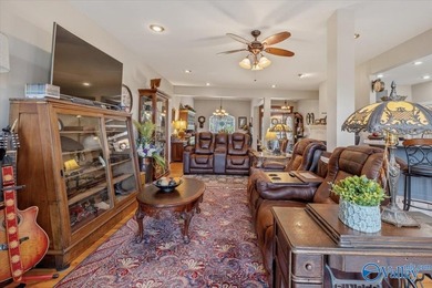 Lakefront living on Weiss Lake at its best. This beautiful 5 - photo 14