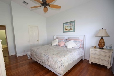 You'll fall in love with this beautifully updated lakefront home - photo 15