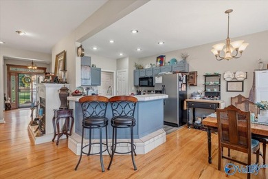 Lakefront living on Weiss Lake at its best. This beautiful 5 - photo 17