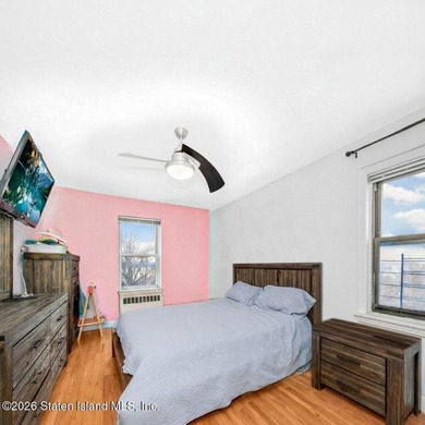 Gorgeous One Bedroom Co-Op nestled in the Kings Oliver, one of - photo 17