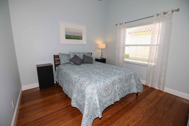 You'll fall in love with this beautifully updated lakefront home - photo 20