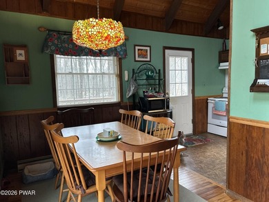 Hemlock Farms Chalet: One-level living on over 3/4 of an acre - photo 21