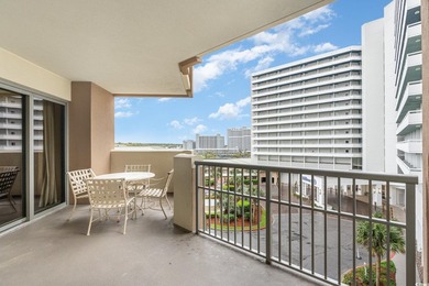 BEST VALUE IN ROYALE PALMS! MOTIVATED SELLER! Indulge in luxury - photo 24