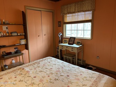 Hemlock Farms Chalet: One-level living on over 3/4 of an acre - photo 33