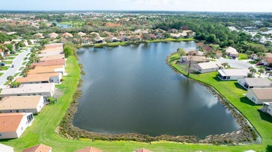 You'll fall in love with this beautifully updated lakefront home - photo 39