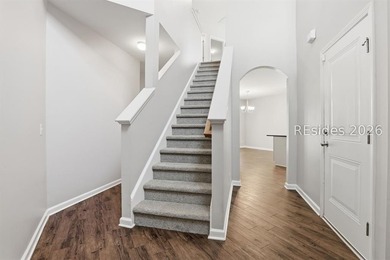 Welcome to 7 Wolf Creek Cove, a beautifully maintained home - photo 3