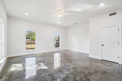 Move right in to this beautifully updated 4-bedroom, 3-bath home - photo 43